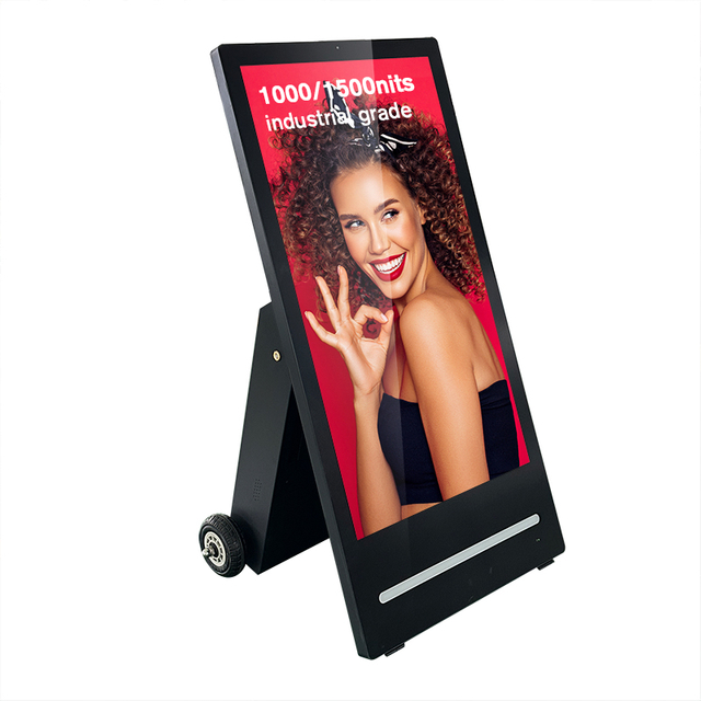 Hot s&aelig;lgende kapacitiv/IR Touch Interactive Outdoor Mobile Battery Advertising Display